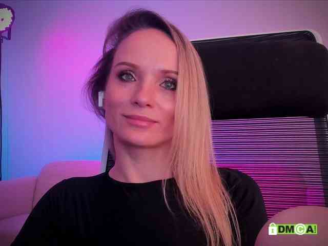 Louise_Dance webcam