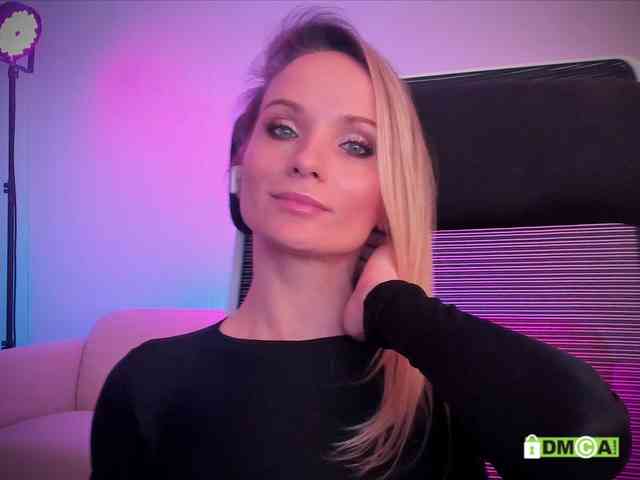 Louise_Dance webcam