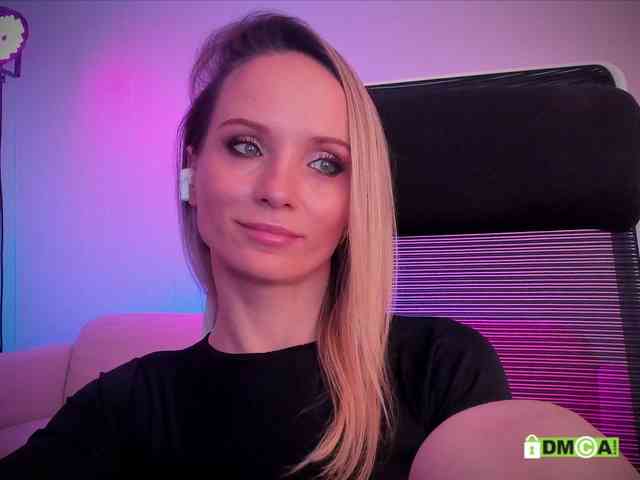 Louise_Dance webcam