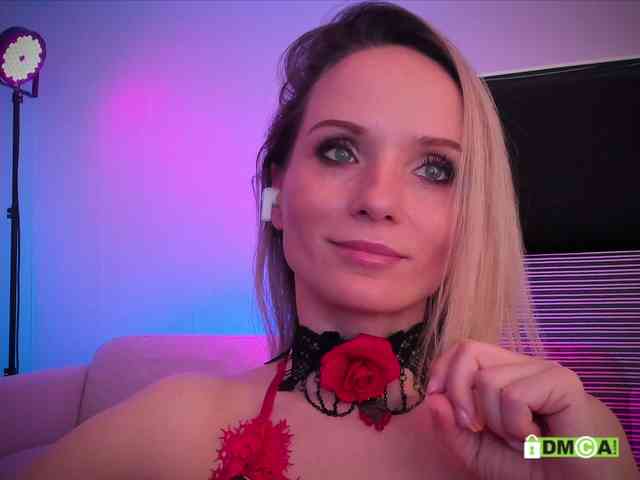 Louise_Dance webcam