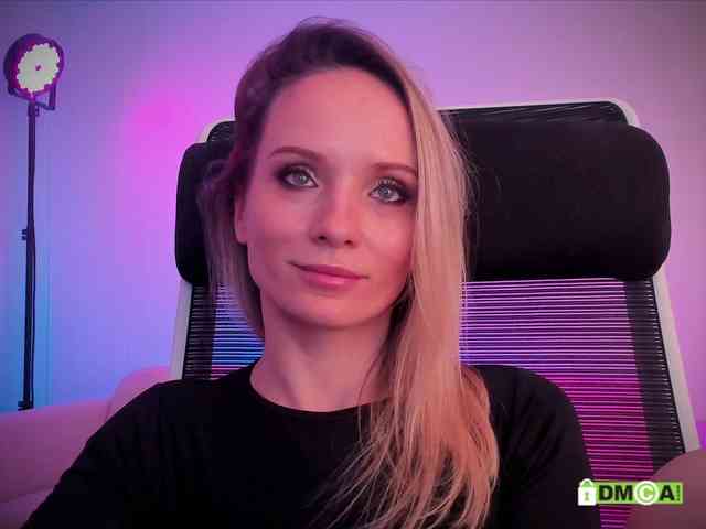 Louise_Dance webcam