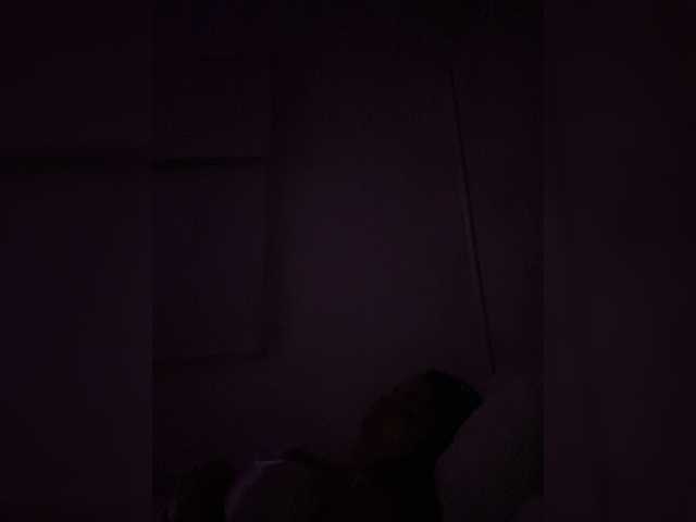 Gratis Live Sexcam mit SallyeLeins SallyeLeins