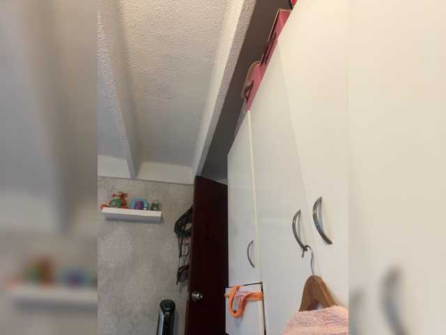 Vai a chattare su SallyeLeins SallyeLeins