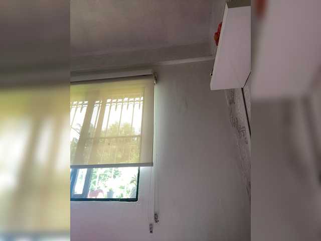 Gratis Live Sexcam mit SallyeLeins SallyeLeins