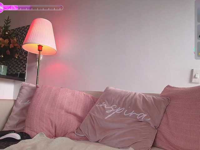 Gratis Live Sexcam mit SallyeLeins SallyeLeins