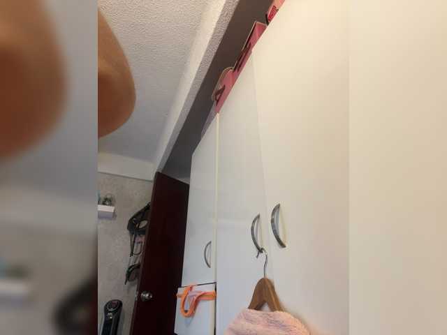 Vai a chattare su SallyeLeins SallyeLeins