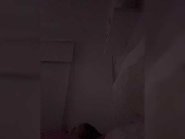 Vai a chattare su SallyeLeins SallyeLeins