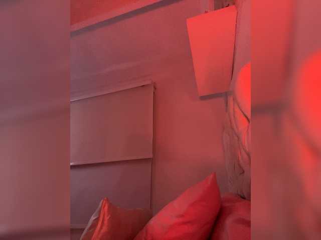 SallyeLeins, une amatrice française avec qui discuter et avoir du sexe