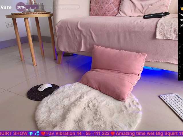 Vai a chattare su SallyeLeins SallyeLeins