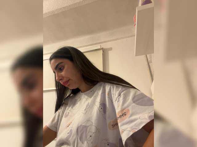 Vai a chattare su SallyeLeins SallyeLeins