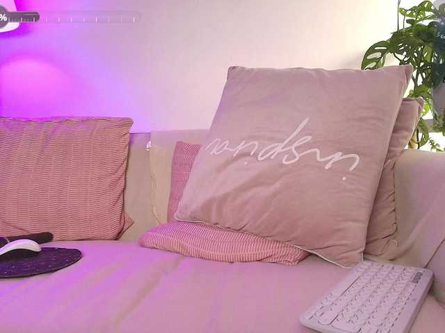 go to chat with SallyeLeins