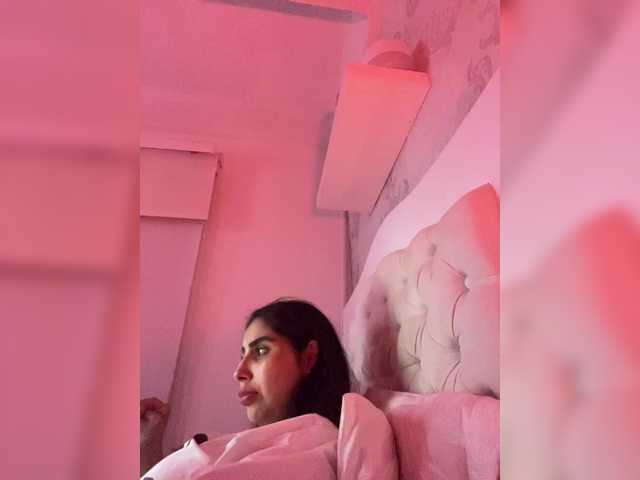 Vai a chattare su SallyeLeins SallyeLeins