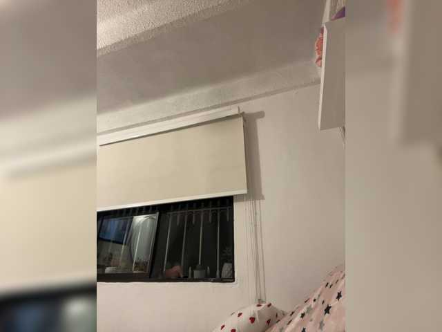 Entra en el chat con el modelo SallyeLeins SallyeLeins