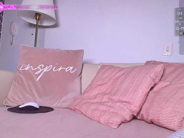 Entra en el chat con el modelo SallyeLeins SallyeLeins