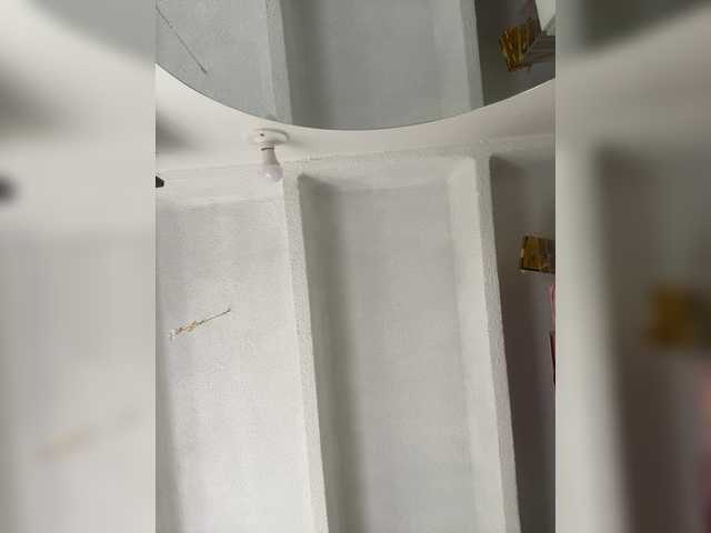 Vai a chattare su SallyeLeins SallyeLeins