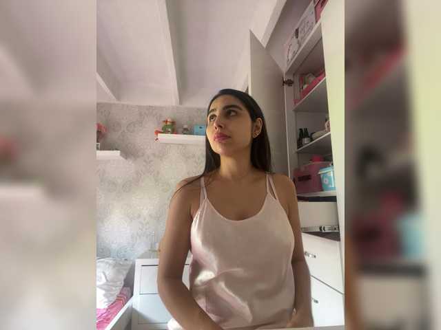 Gratis Live Sexcam mit SallyeLeins SallyeLeins