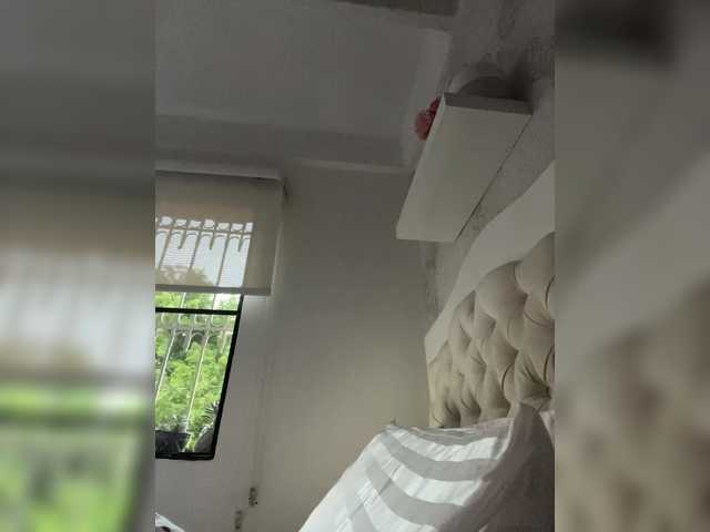 Vai a chattare su SallyeLeins SallyeLeins