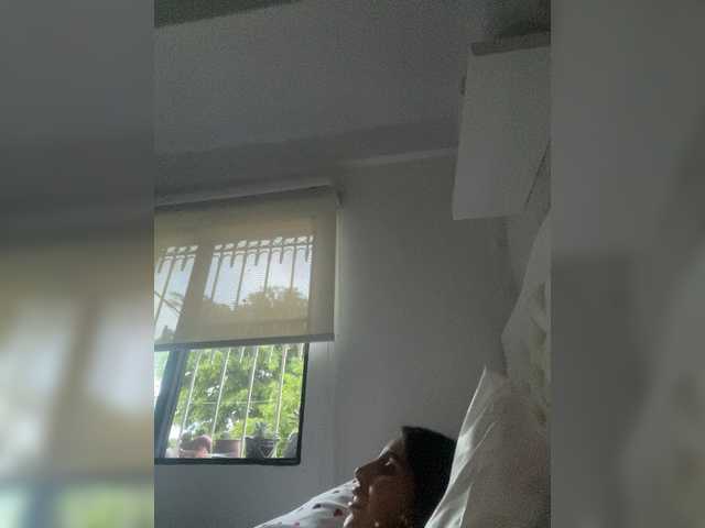 Gratis Live Sexcam mit SallyeLeins SallyeLeins