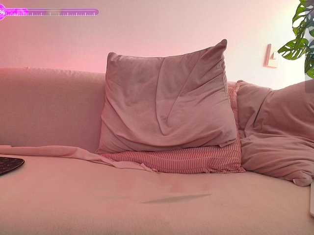 Gratis Live Sexcam mit SallyeLeins SallyeLeins