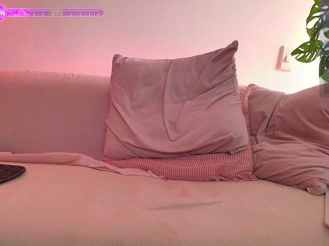 Gratis Live Sexcam mit SallyeLeins SallyeLeins