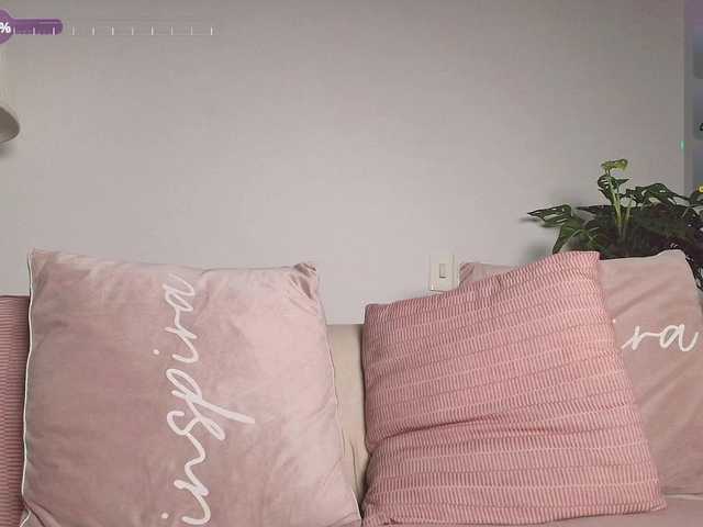 Entrez le videochat erotique avec le
modèle SallyeLeins SallyeLeins