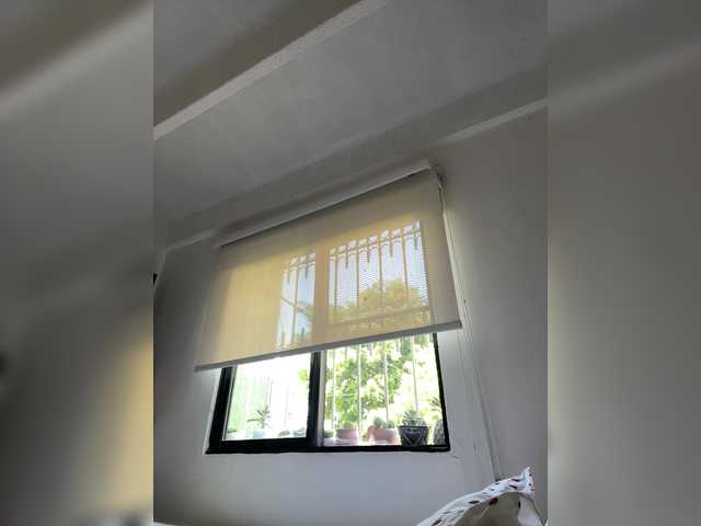 SallyeLeinshorny on cam