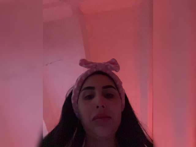 Accedi alla chat con il nickname SallyeLeins SallyeLeins