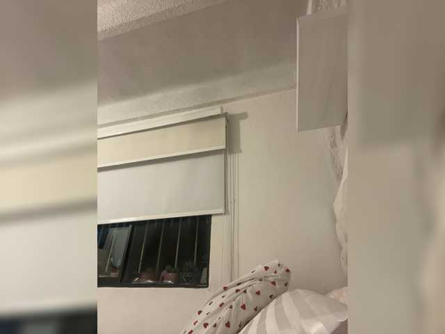 Entrez le videochat erotique avec le
modèle SallyeLeins SallyeLeins