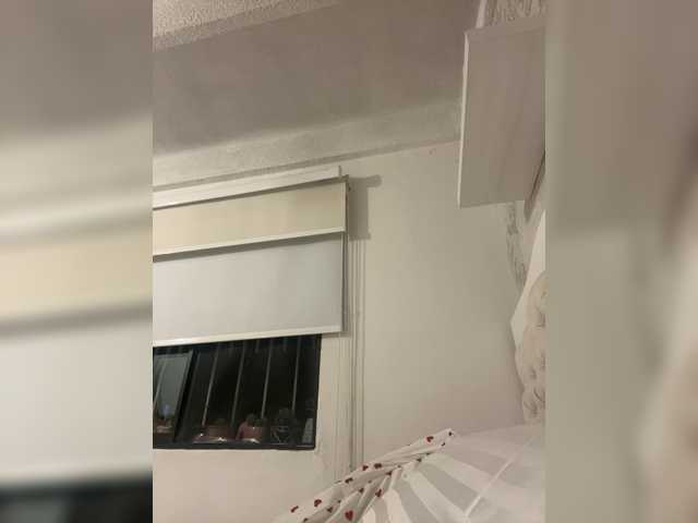 Vai a chattare su SallyeLeins SallyeLeins