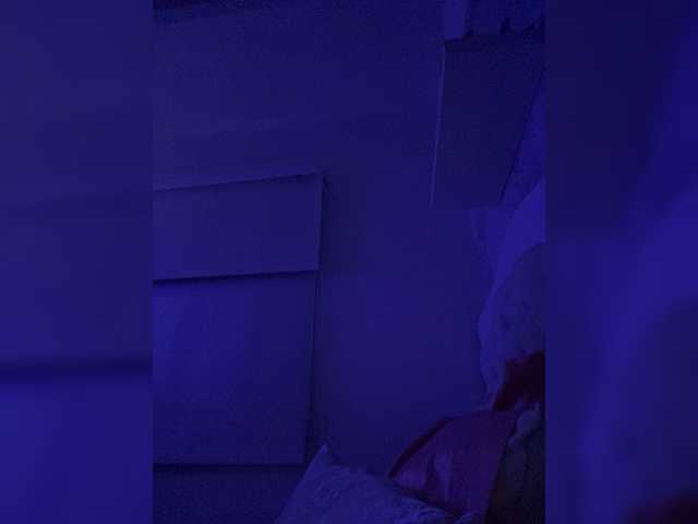 Accedi alla chat con il nickname SallyeLeins SallyeLeins