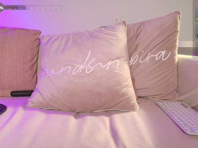 Entrez le videochat erotique avec le
modèle SallyeLeins SallyeLeins