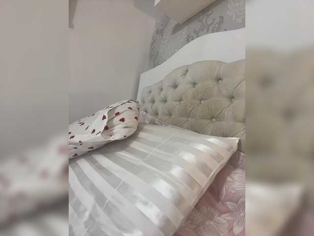 Gratis Live Sexcam mit SallyeLeins SallyeLeins