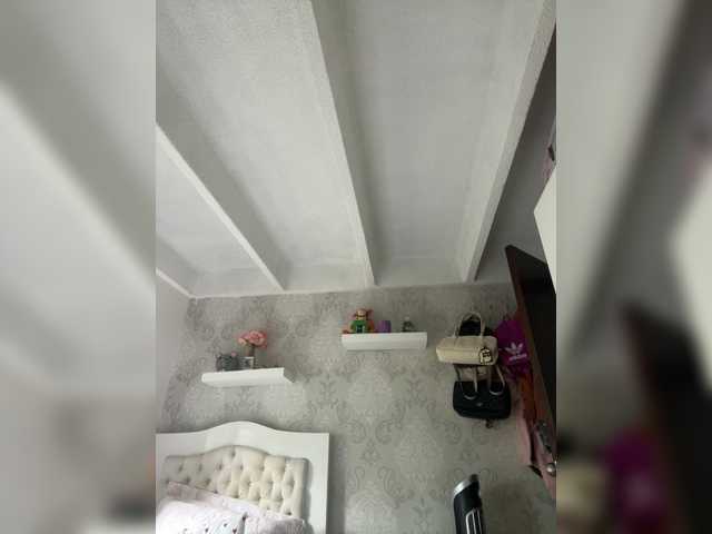 Entrez le videochat erotique avec le
modèle SallyeLeins SallyeLeins