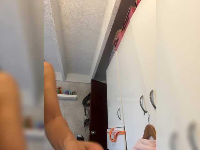 Vai a chattare su SallyeLeins SallyeLeins