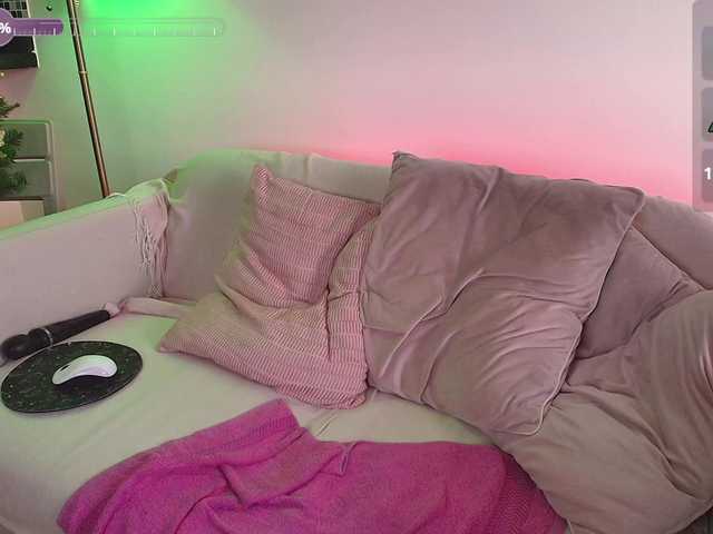 Vai a chattare su SallyeLeins SallyeLeins