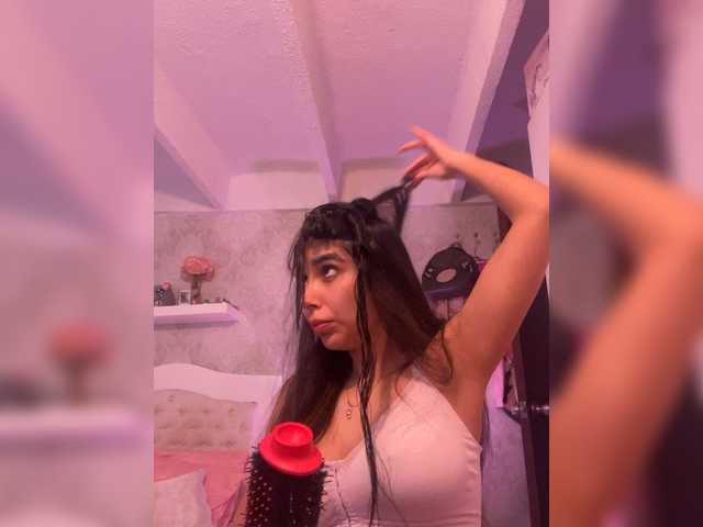 go to chat with SallyeLeins