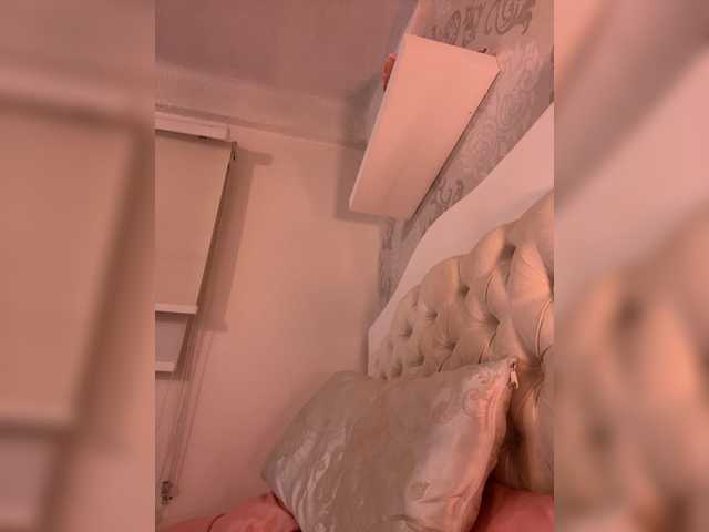 Vai a chattare su SallyeLeins SallyeLeins