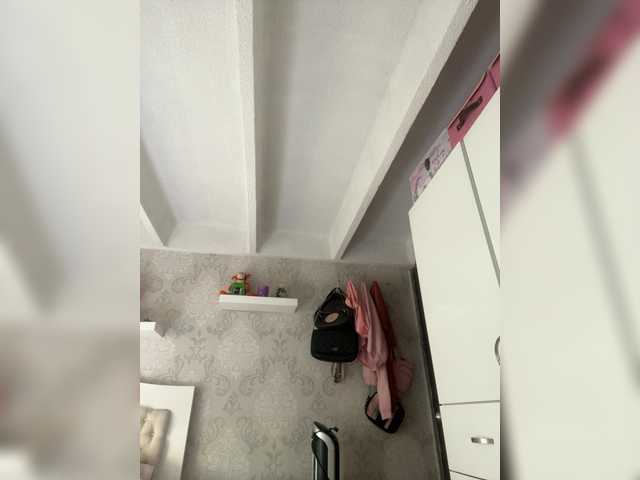 Gratis Live Sexcam mit SallyeLeins SallyeLeins