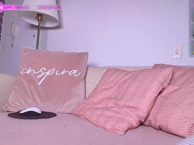 Entrez le videochat erotique avec le
modèle SallyeLeins SallyeLeins