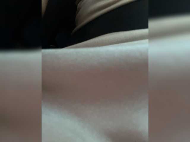 Gratis Live Sexcam mit SallyeLeins SallyeLeins