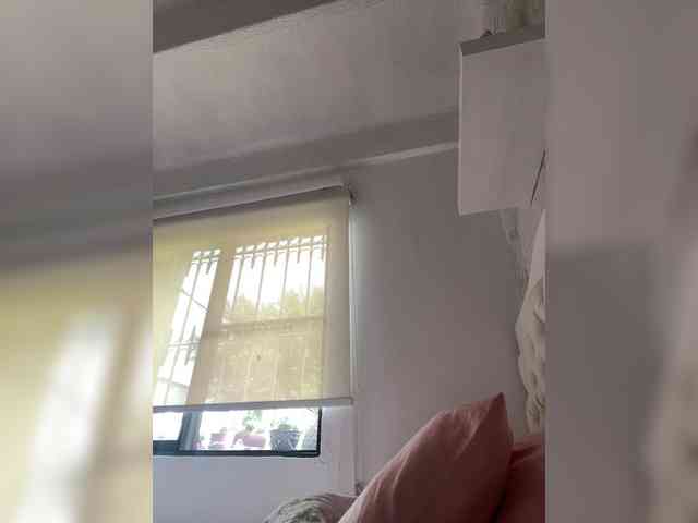 SallyeLeins webcam