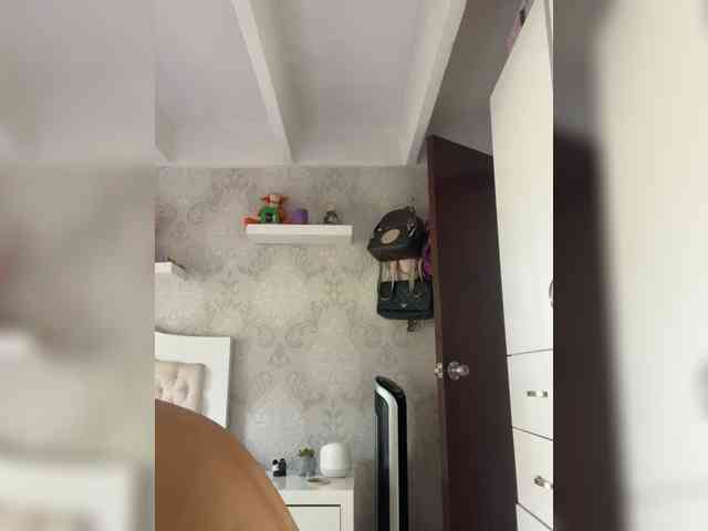 SallyeLeins webcam
