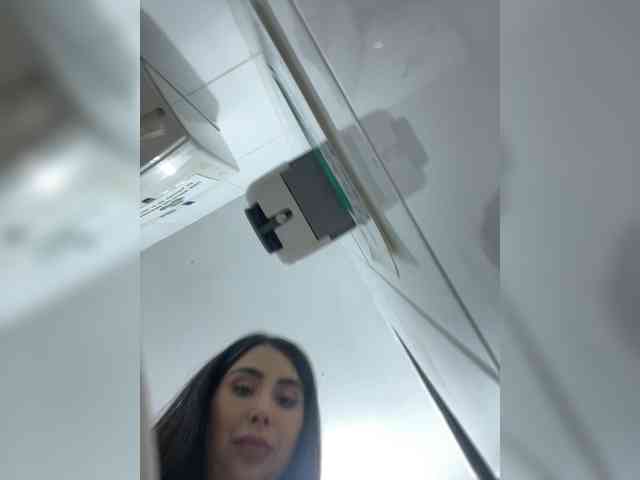SallyeLeins webcam