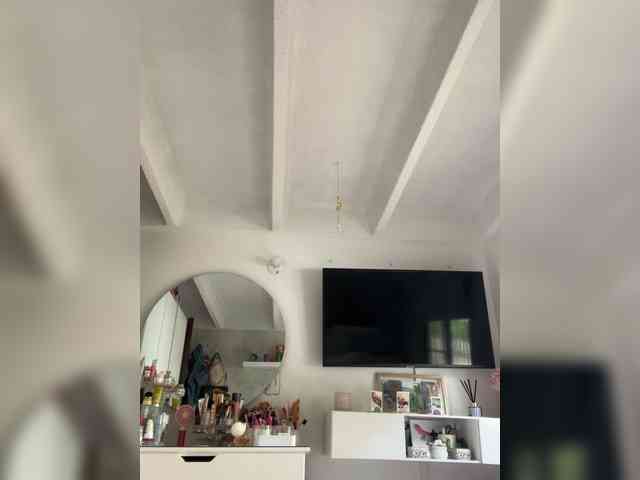 SallyeLeins webcam