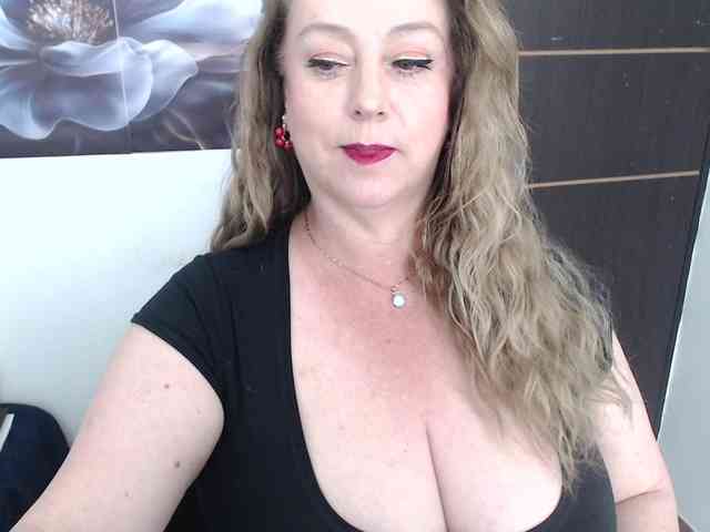 sweetsalo webcam