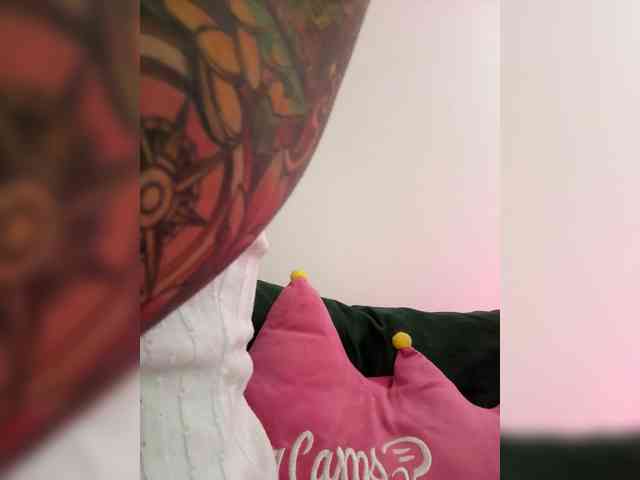 Juanita-Fox webcam