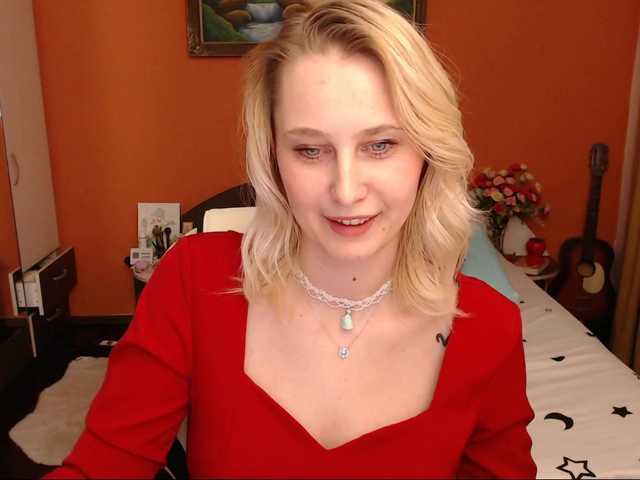 Vai a chattare su NatashaRouge NatashaRouge