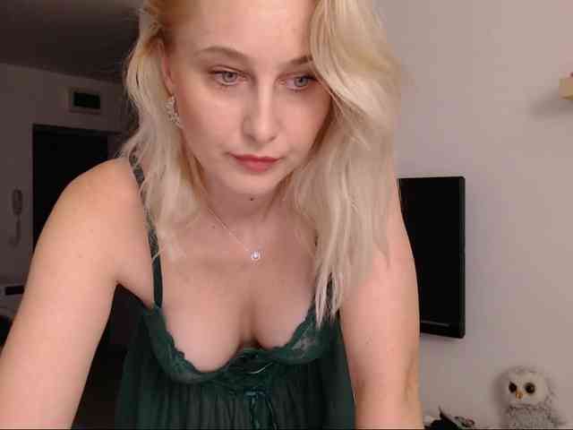 NatashaRouge webcam