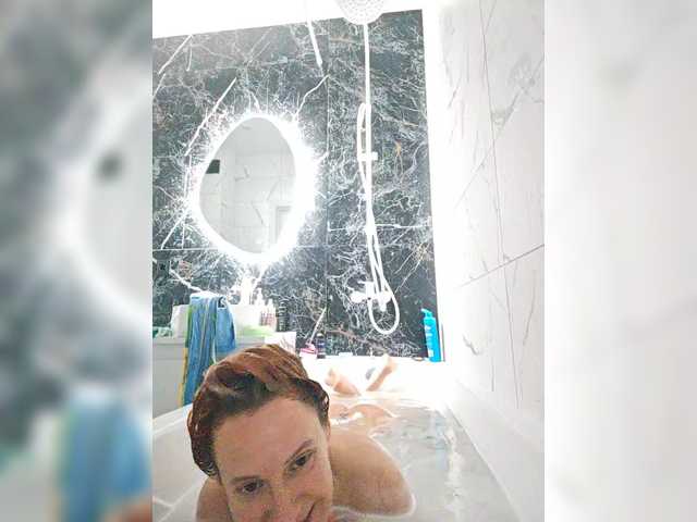 Accedi alla chat con il nickname SimaGoldy SimaGoldy