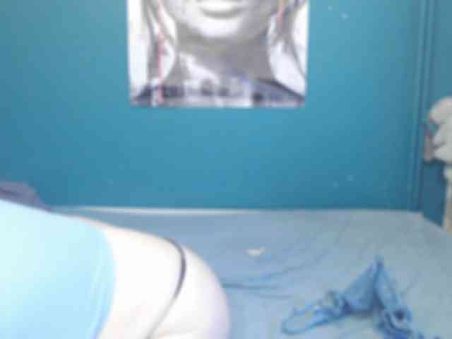 NADINNNE webcam